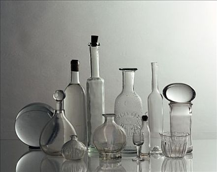 玻璃瓶中的歲月釀藏 白酒瓶設計新經典鑒賞